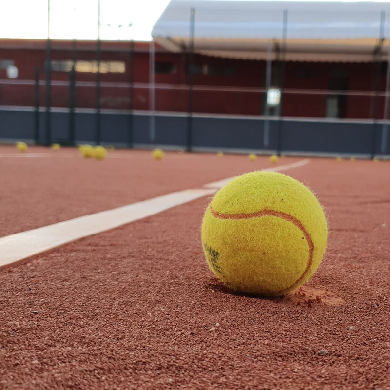 Club de tenis | Club Deportivo Tenis Base 2022 de Linares